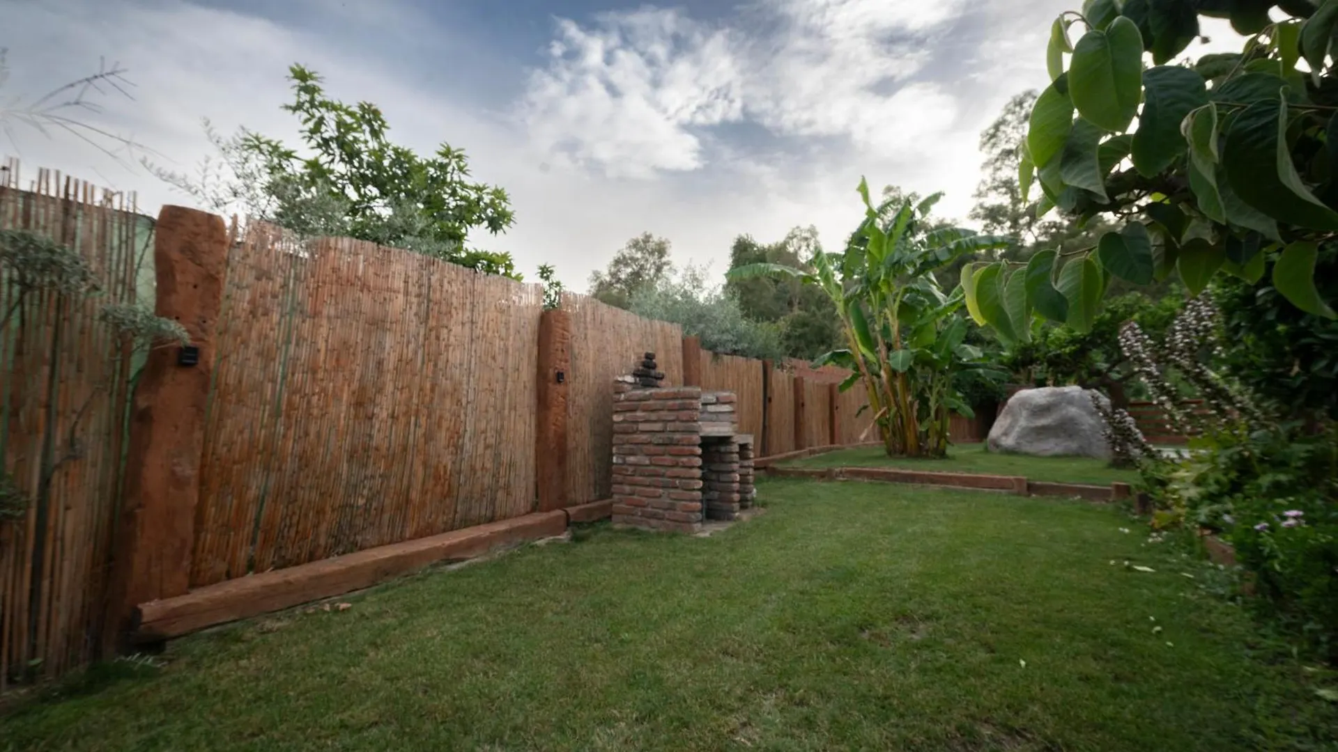 El Jardin Del Eden Villa Orgiva Spain
